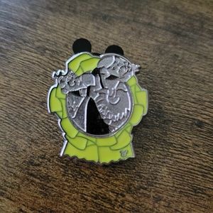 3/$20 - 4/$25 - 5/$30 - Disney Pin - The Vultures Ribbon -Bedknobs & Broomsticks